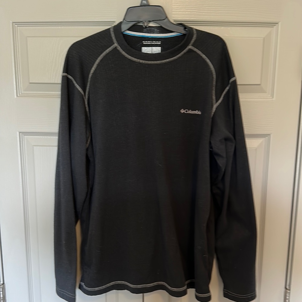 Men’s Columbia sweatshirt size L